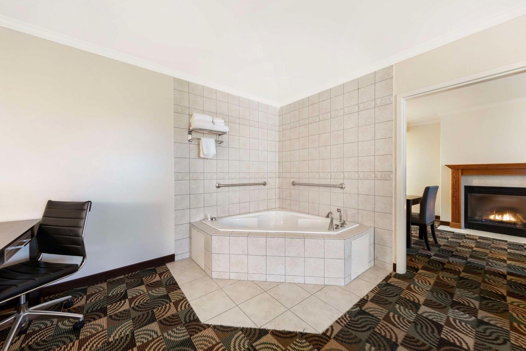 Best Western Plus Country Park Hotel Tehachapi Εξωτερικό φωτογραφία