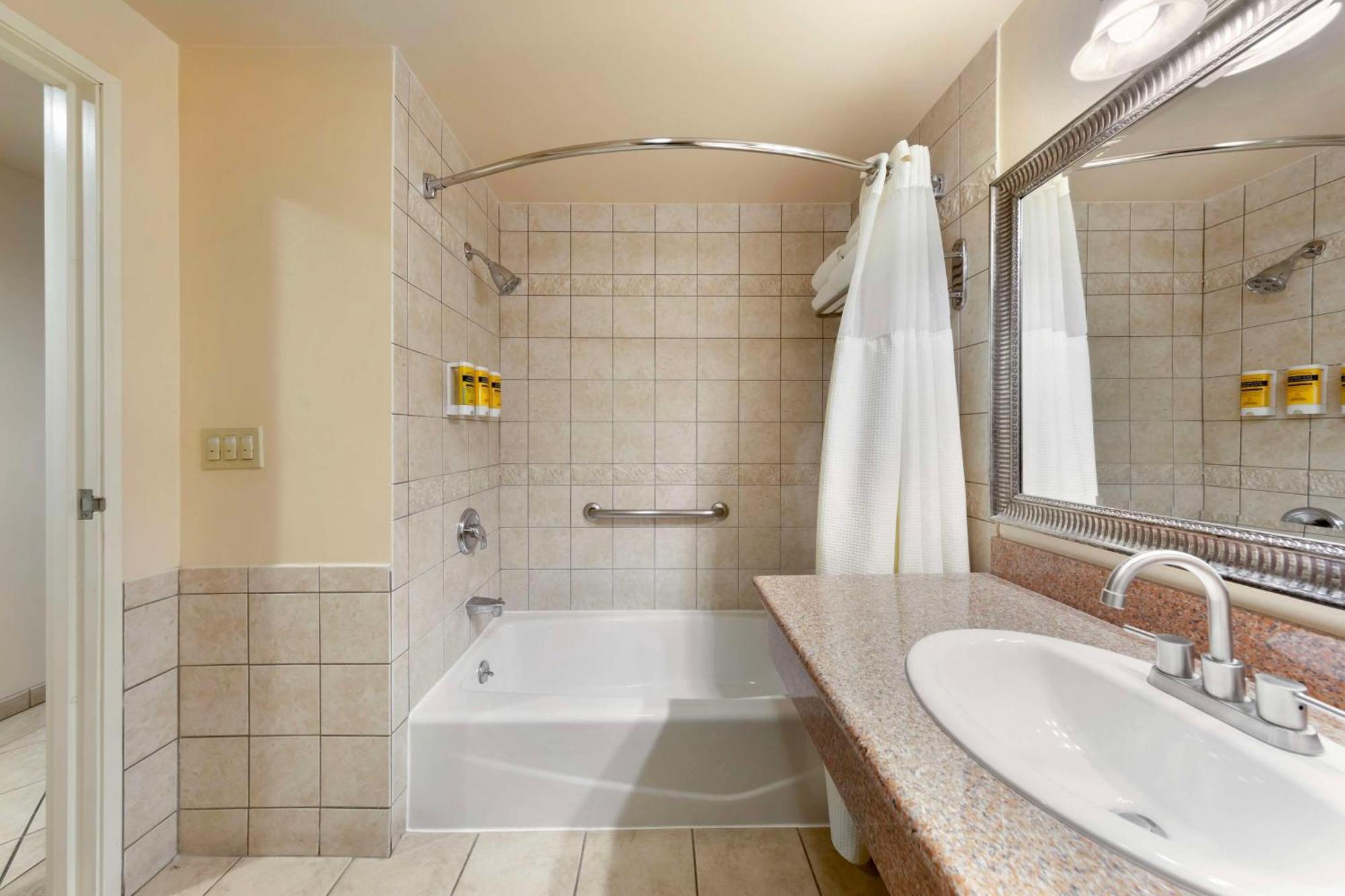 Best Western Plus Country Park Hotel Tehachapi Εξωτερικό φωτογραφία