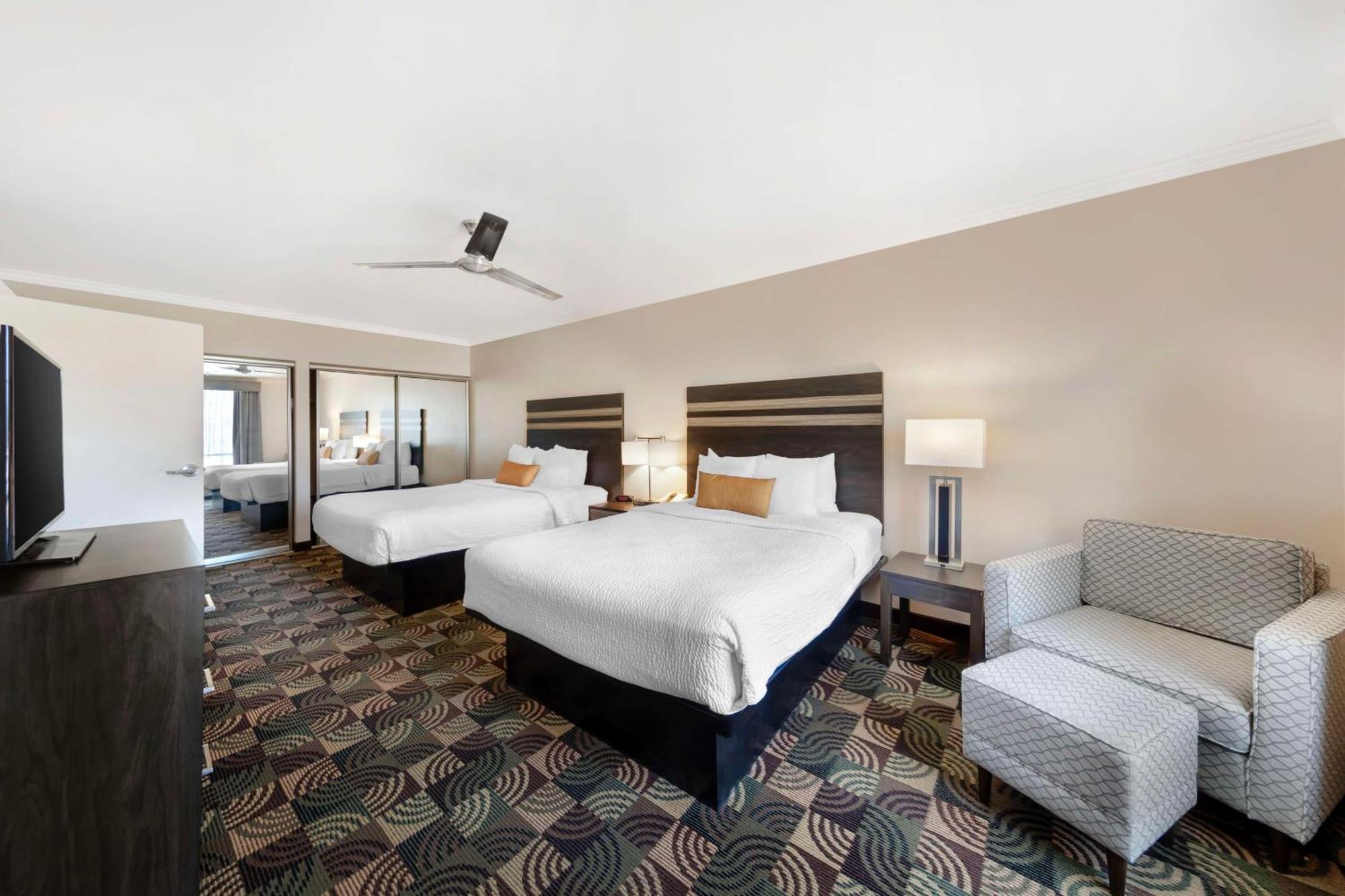 Best Western Plus Country Park Hotel Tehachapi Εξωτερικό φωτογραφία