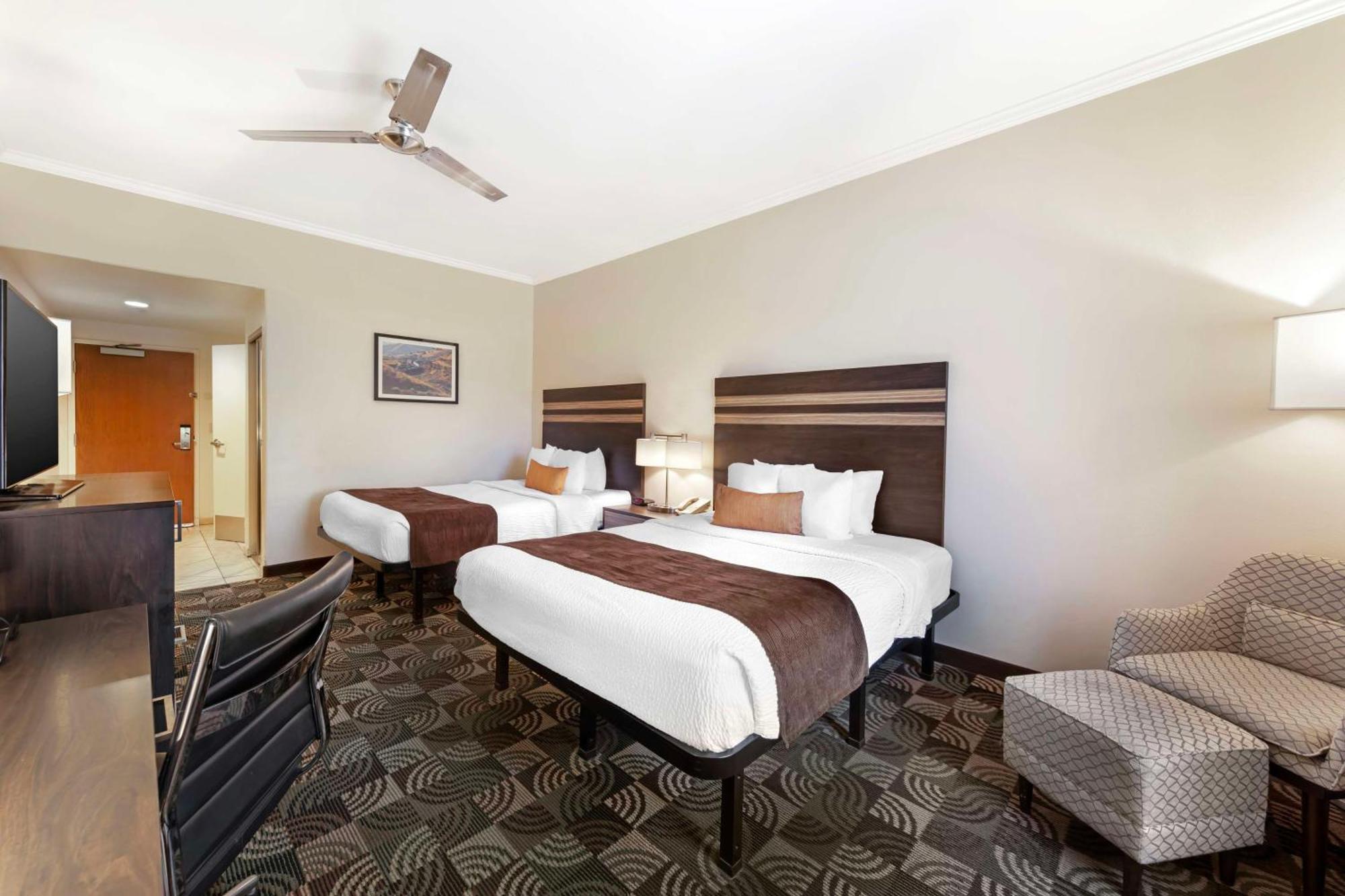 Best Western Plus Country Park Hotel Tehachapi Εξωτερικό φωτογραφία