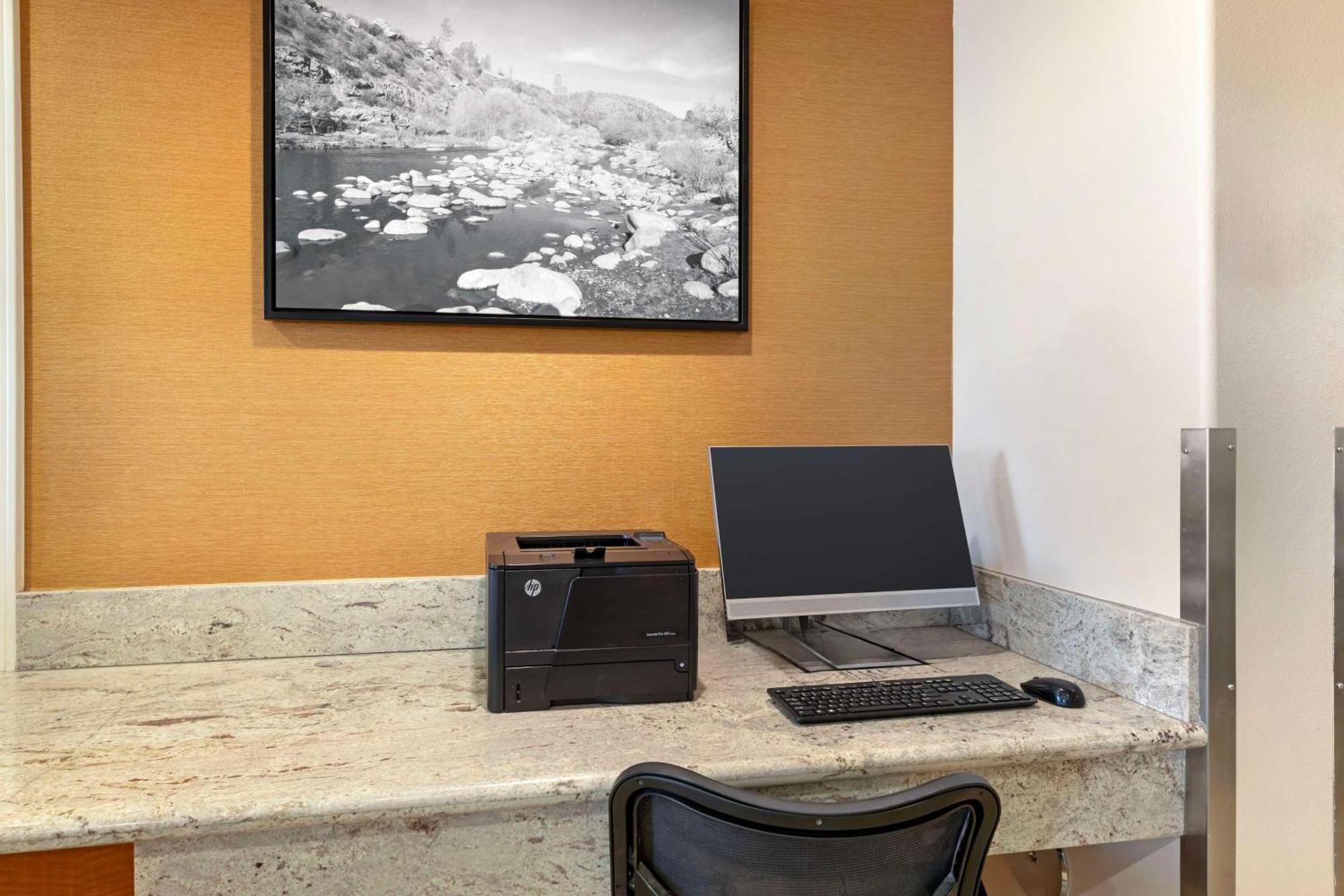 Best Western Plus Country Park Hotel Tehachapi Εξωτερικό φωτογραφία